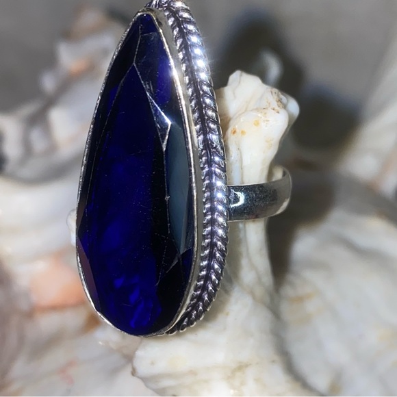 London Blue Topaz bevel cut teardrop statement ring - Picture 7 of 13